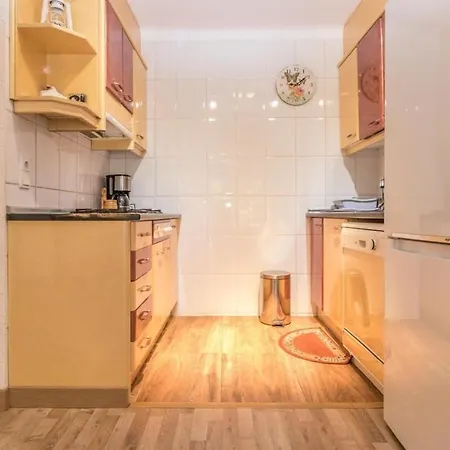 148-empurialola - Beautiful With Pool And Garden With Mooring Empuriabrava