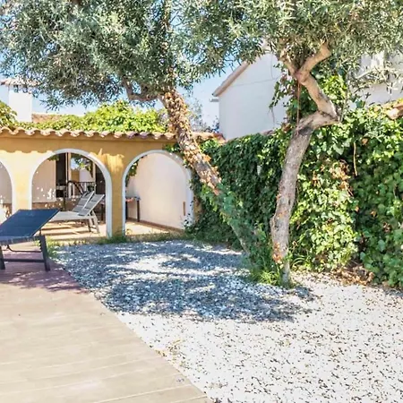 148-empurialola - Beautiful With Pool And Garden With Mooring Holiday home